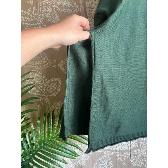 Mersea Catalina Crew Neck Sweater Top w/ Trio Pocket in Green - Picture 5 of 7